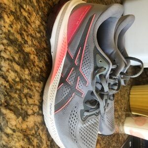 Asics Gray and Pink Gel-Cumulus 23 Sneakers